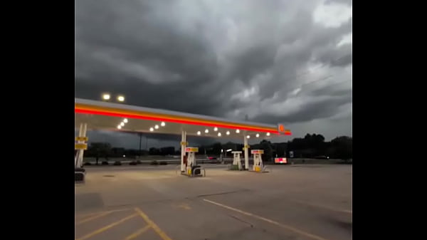 Nonton Storms Rolling In!!! Anyone On Here An Actual Storm/tornado Chaser?! I'm Dead Serious About That Too. My Step Mom And I Used T ... thumbnail