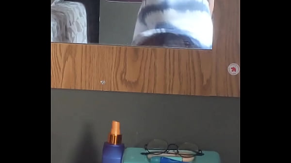 Twerking in my favourite sun dress