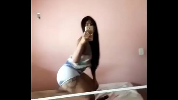 Play MP4 - Millana Viana