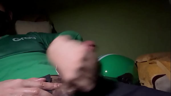 Play MP4 - Asian delivery guy jerk off after work all day&period;