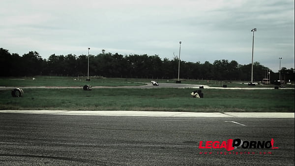 Nonton Biker Can't Wait To Fuck Latina Ginebra Bellucci's Tight Wet Pussy Gp647 thumbnail