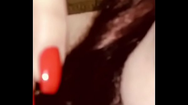 Play MP4 - Sexy Red Lips