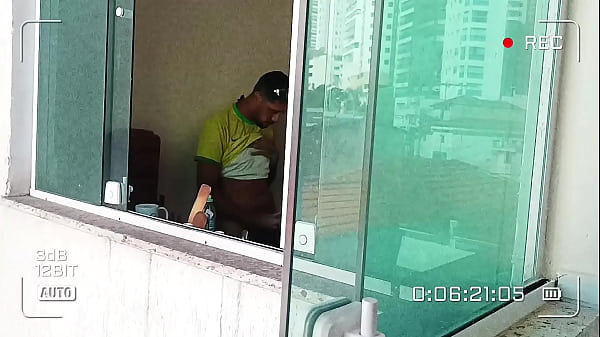 C&agrave;mera Secreta Me Flagrou Sendo Fudido Pelo Marido Da Vizinha thumbnail