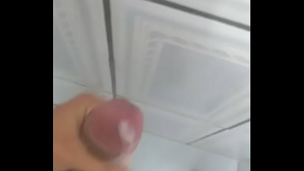 Dotado gozando no banho gostosa (vem gravar cmg) 