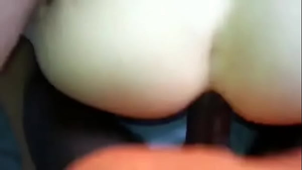 Play MP4 - negao socando ate o talo