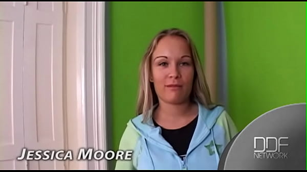 Juicing Up Her Jugs!