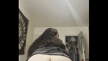 Twerking in a dressss - no panties 