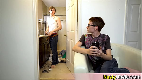 Play MP4 - He just cant resist when Alex is taking a shower That tight ass and sexy body need to be used