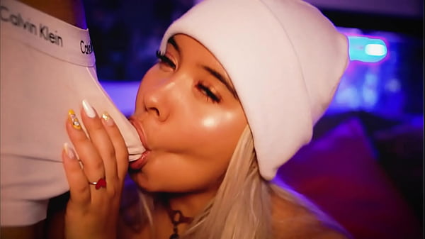 Horny blonde playswith her young_stepbrother s cock whilestill in boxers