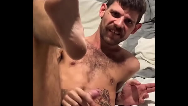 Fiquei 4 dias sem goza o resultado foi um tes&atilde;o fora do comum e muito leite logo mais subindo o v&iacute; 