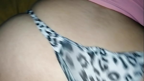 Play MP4 - MI SUEGRA Y SU TANGA DE LEOPARDO