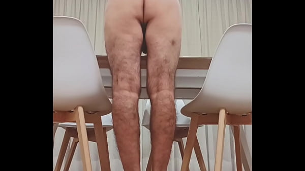 Flagrado rebolando pelado no escrit&oacuterio