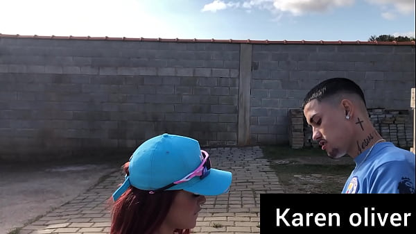 Play MP4 - Peguei os dois safados no flagra  pulando o muro da minha casa so para  tranzar&period; Haha q gostoso