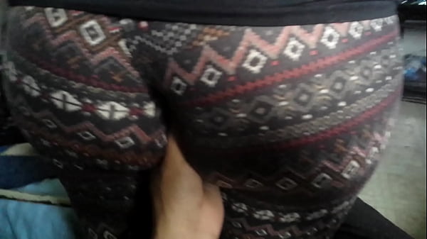 Play MP4 - My girlfriend's big juicy ass