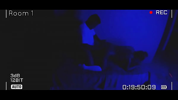 Play MP4 - Couple Caught - Room 1