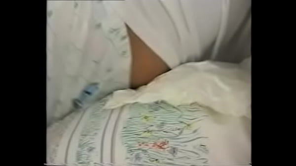 Play MP4 - Masturbating humping pillow with cumshot