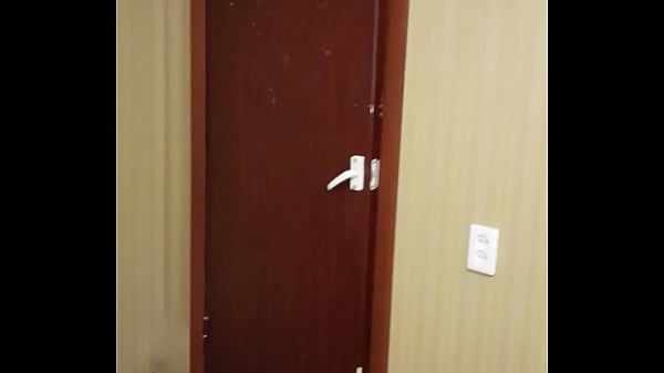 Nonton Redhead Whore In Mask Fucked By A Client With A Vibrator thumbnail