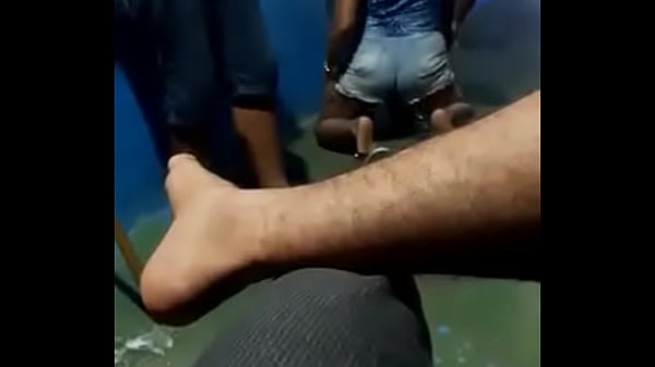 Play MP4 - F&aacute;tima Chupetinha&comma; Dando Uma Mamada Faminta na Mamadeira do Cachaceiro Josias no Bar "Mam&atilde;e N&atilde;o Me Acha"