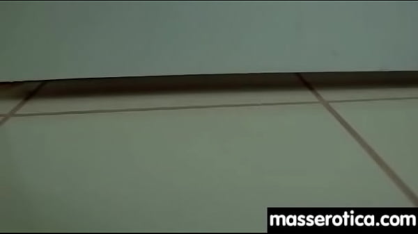 Nonton Sensual Lesbian Pussy Licking 18 thumbnail