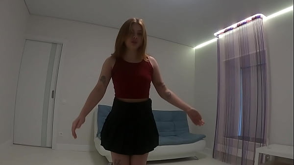 Nonton Over Sized Dick For This Beauty Teen thumbnail