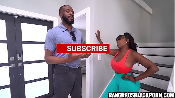 Black milf pays her rent with her mouth and pussy