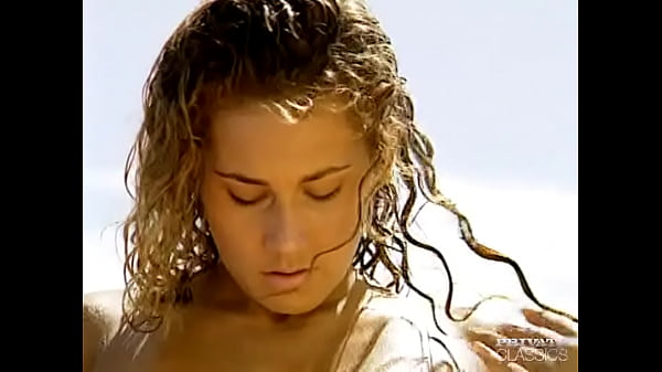 Dragitsa and Jamie_Lee Share a Stud