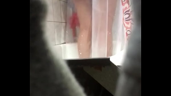 E585D1E5-D09B-4B1A-B5EF-40B59D6D6DCD.MOV 