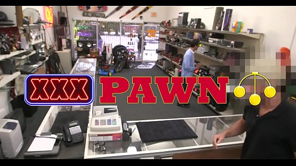 Intensive bimbo dilettante is in thestore getting rammed