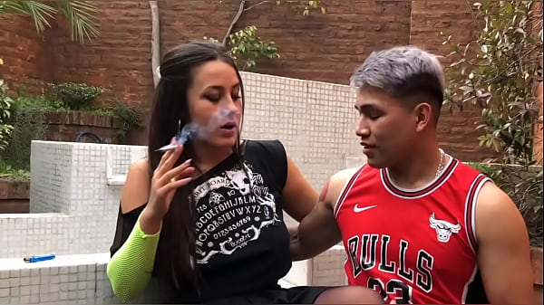 Teen Argentina De Lindas Curvas Follada Por Una Gran Polla thumbnail