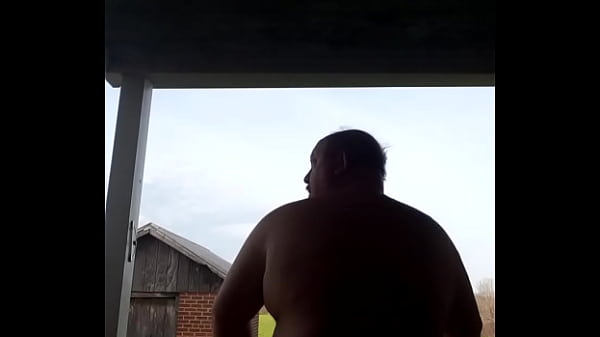 Play MP4 - Exercising outside