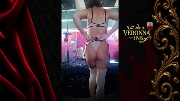 Cl&aacute;ssica & nua &ndash; veronna ink 