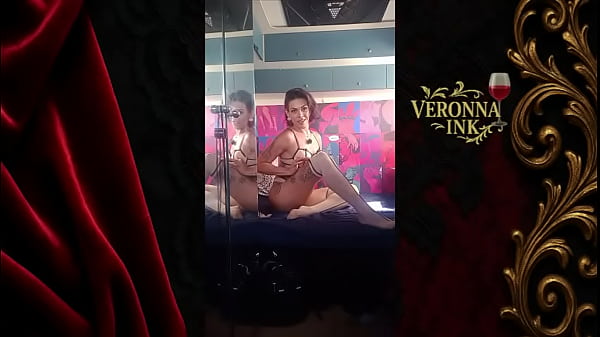 Cl&aacute;ssica & nua &ndash; veronna ink