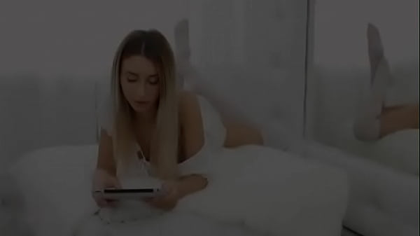 Nonton Slim Babe Double Penetrated thumbnail