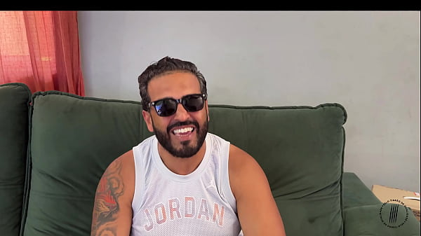 NAO PERCA as deliciosas VIVIAN LOLA e CINTIA LARA dando gostoso juntinhas! COMPLETINHA NO RED pra voces! 