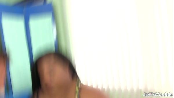 Nonton Black Plumper Peaches Love Gets Fervidly Drilled thumbnail