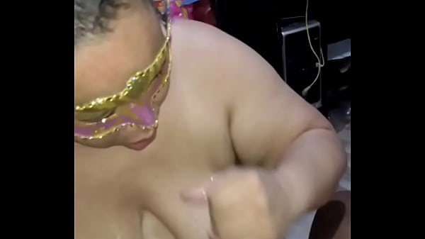 Tirando leite de pica 