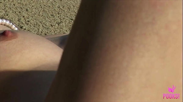 Play MP4 - Nudist Arya Gets Horny & Masturbates As She Sunbathes At The Beach&excl;