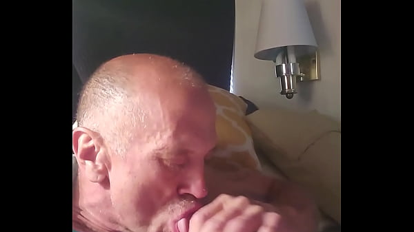 Play MP4 - Fun suck twisted