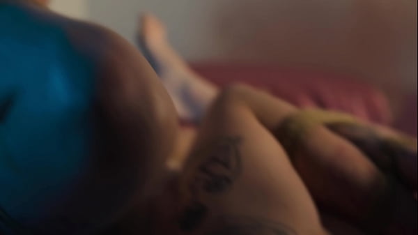 Your pussy is lovely but i can't forget to give your feet the proper treatment