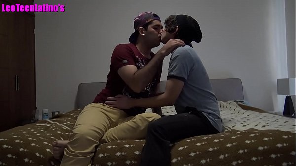 Play MP4 - A Thug cheats on his boyfriend and gives his semen to another Twink - Leo Estebans & El Niko &lpar;TRAILER&rpar;
