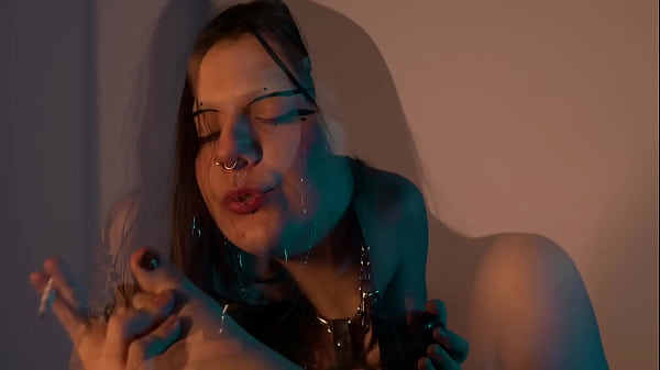 I just can't help teasing you with my feet