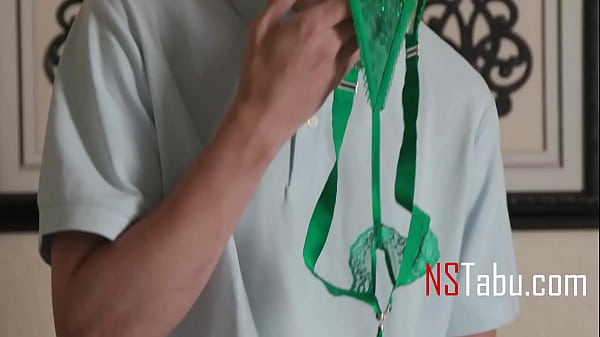 Smelling Stepmom s Panties