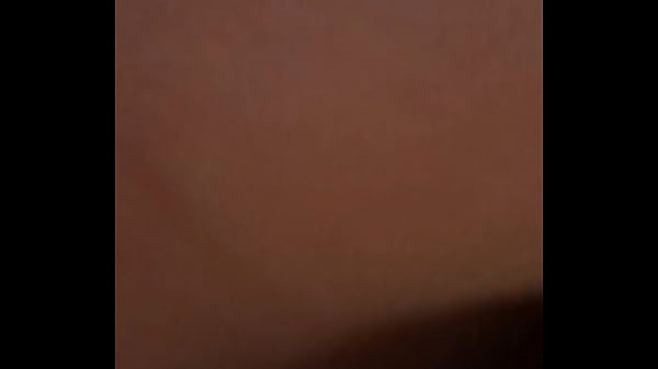 Bucetinha colocando a porra pra fora 