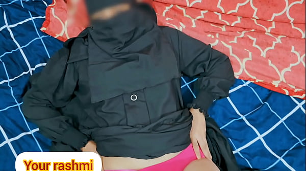 तुझ्या मोठा बुल्ला माझ्या गोड पुच्चीत घालून मला कचाकच झवुन मोकळी कर thumbnail