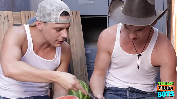 Play MP4 - TRAILERTRASHBOYS Twinks Jack Waters And Asher Day Bareback