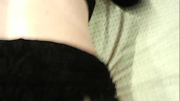 Play MP4 - Madura se folla a su pareja con vestido&period;strap-on