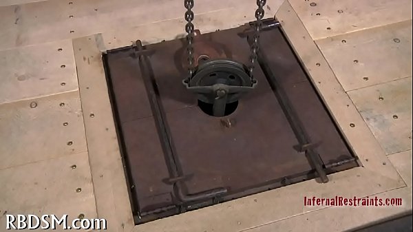 Handcuffed babe_needs sexy punishment