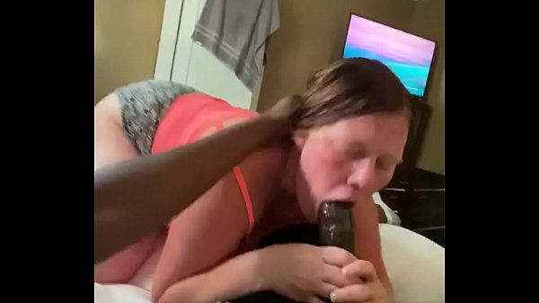 She fr_love sucking dick lol