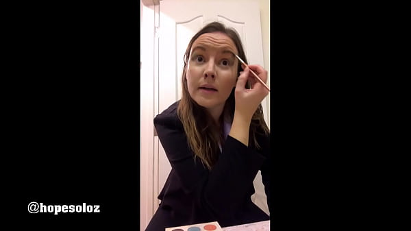 Gorgeous california milf putso n her makeup