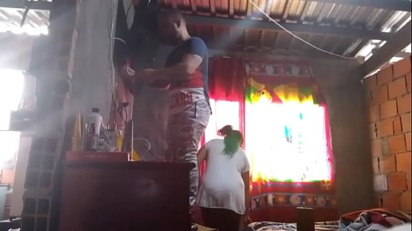 Despues De Que El Tecnico Me Chupara El Culo Fuimos A La Cama Y Le Empec&eacute; A Mamar El Pene Y A Follar thumbnail